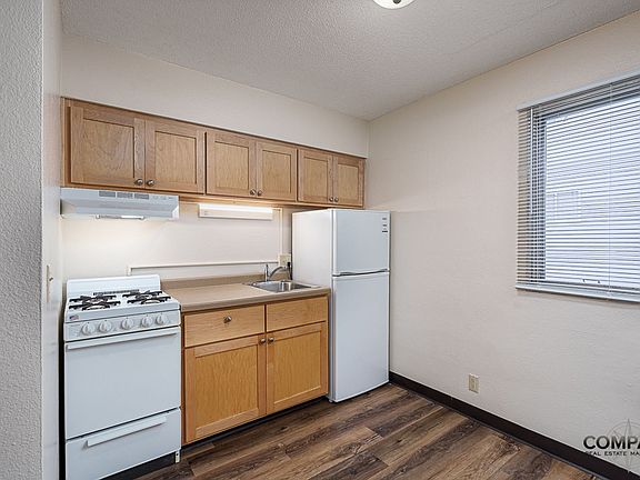 2nd image of 1215 S Dewey St #9