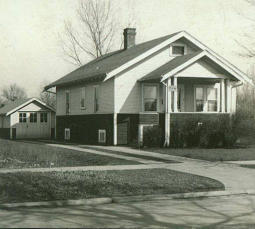1st image of 831 Margret St