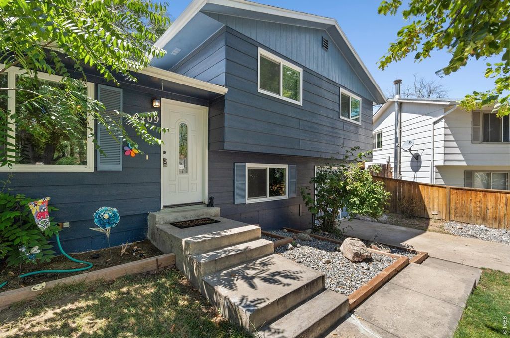 4409 Julian Ct