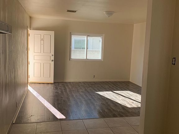 4th image of 626 E 99th St