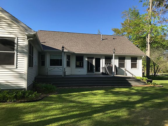 4th image of 3243 Harbor Dr