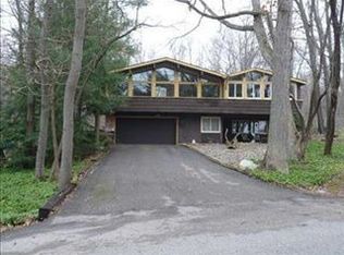 178 S Lake Doster Dr, Plainwell, MI 49080