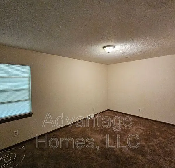 3212 N 68th St #KS 66109 — Photo 11