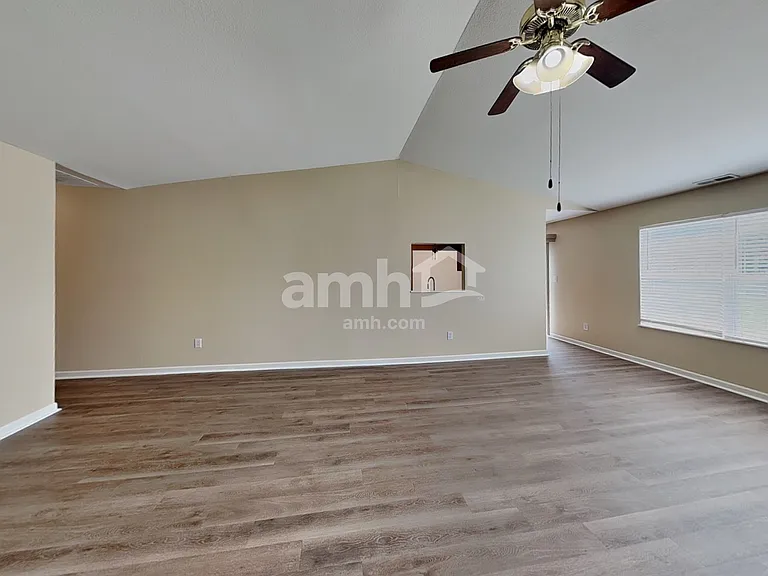 322 Brookview Dr — Photo 6
