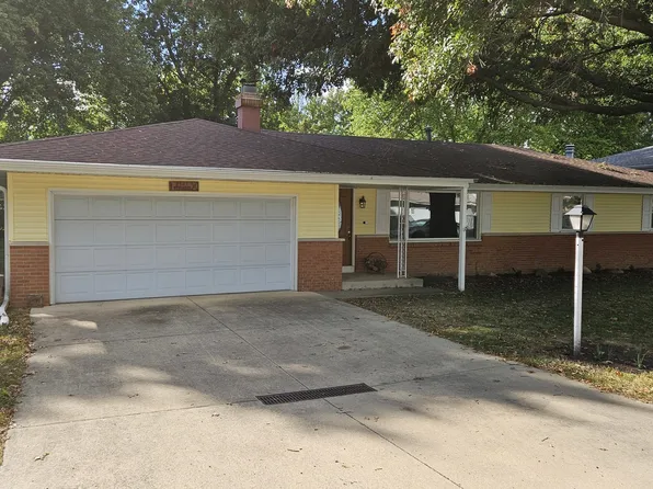 2707 Arlene Dr, Urbana, IL 61802