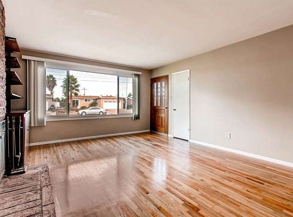 5th image of 4019 Marlesta Dr