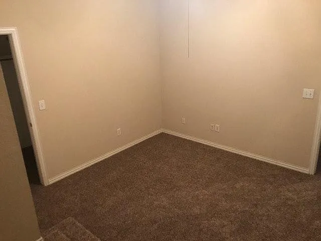 327 Regal Dr — Photo 29