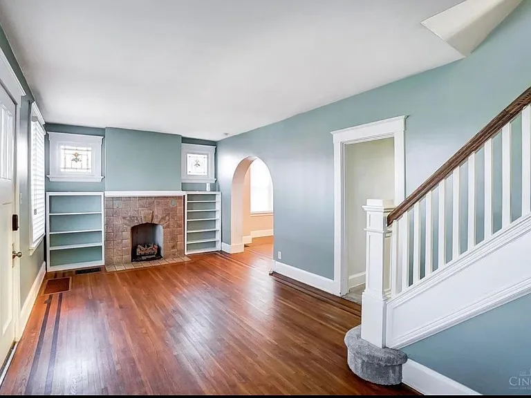 3840 Edwards Rd — Photo 3
