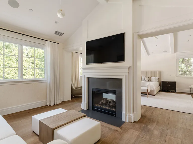 957 Corsica Dr — Photo 19