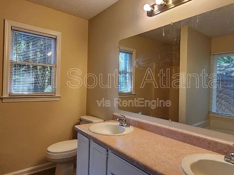 2735 Stanton Woods Dr SE — Photo 26