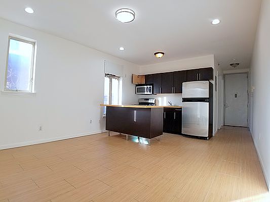 1st image of 542 Eastern Pkwy #3R