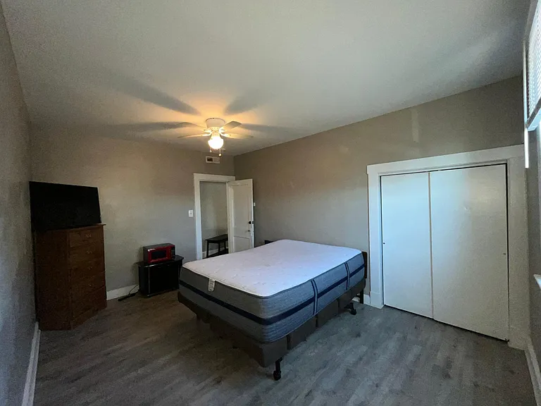 Bedroom 3 can be furnished - rented