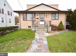 15 E Laurel Rd, Stratford, NJ 08084