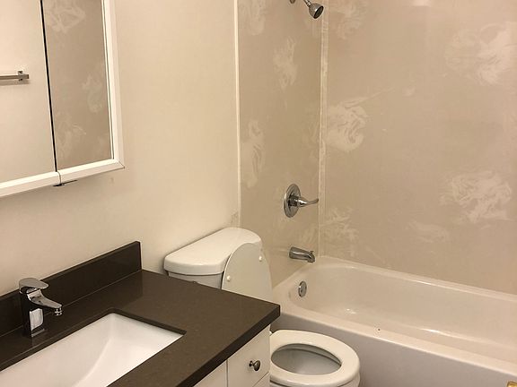 3rd image of 1805 E 8th St APT 5
