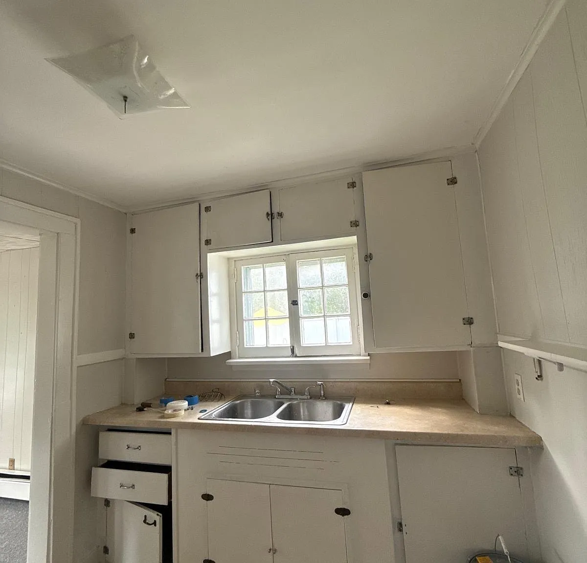 2 bed, $1,050 — Photo 1