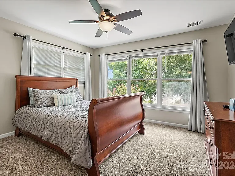 120 Surfside Ln — Photo 43