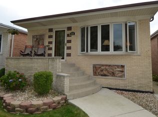 7005 W 64th St, Chicago, IL 60638