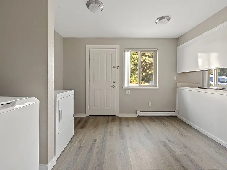 Brittany House Apartments — Photo 60