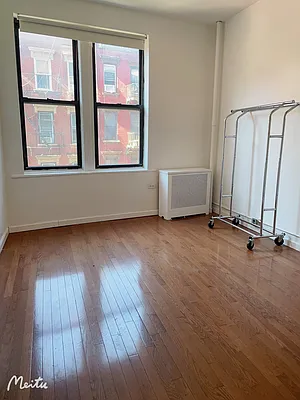 Rented by Century 21 New Golden Age Realty | media 1