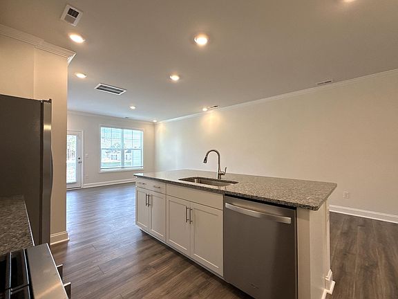 4th image of 4238 Steel Way