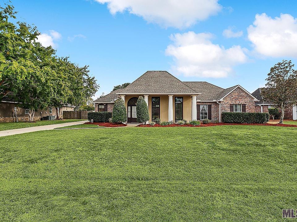 1st image of 36420 Dialtha Dr