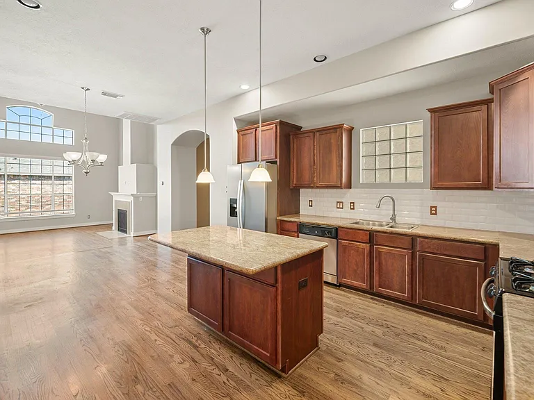 5637 Oasis Palm — Photo 9