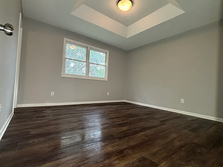 13511 Grover St — Photo 7