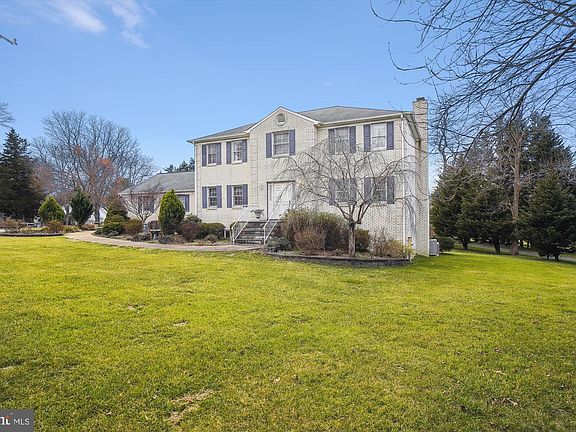 3rd image of 5916 Wild Flower Ct