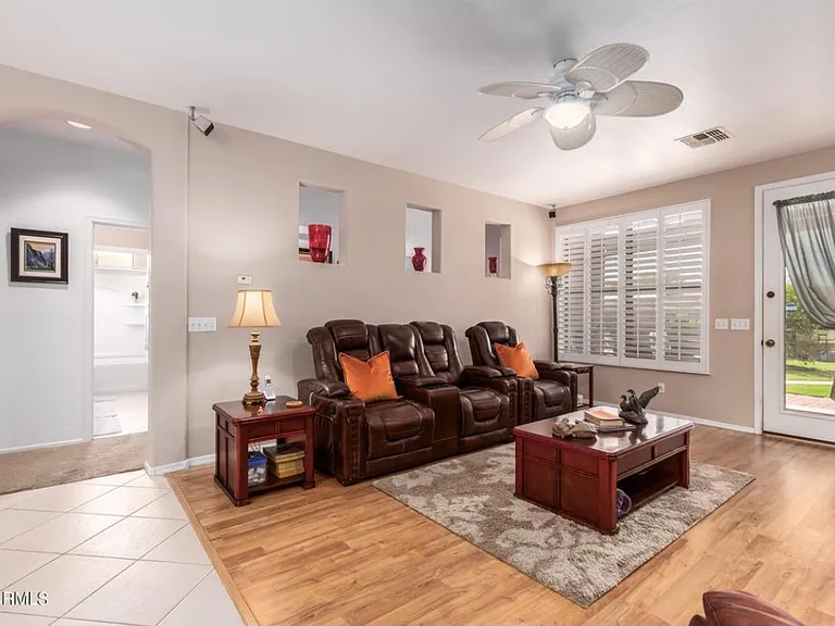 30984 N Obsidian Dr — Photo 6
