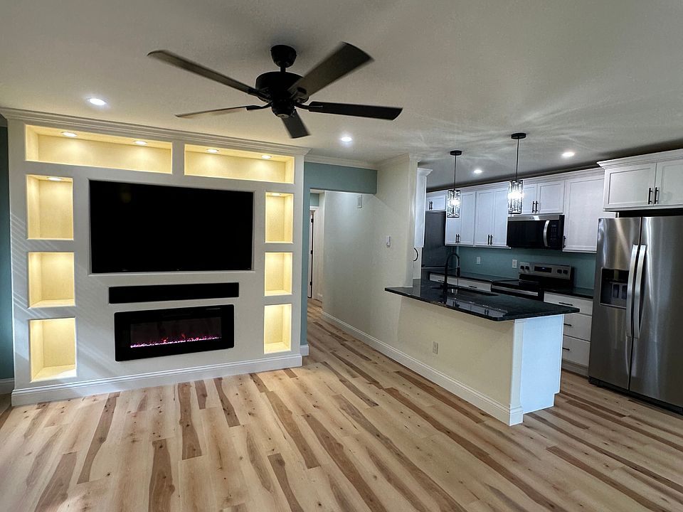 Open concept living room & Kitchen Area
