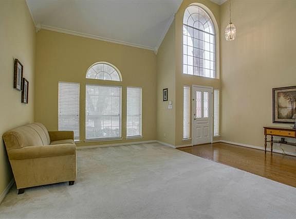5th image of 2709 Burlwood Ct