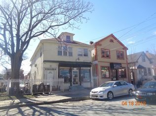 4429 Mundy Ln, Bronx, NY 10466