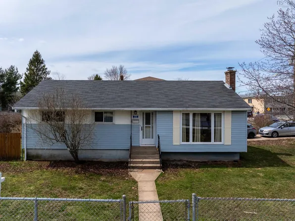 355 Spring Ave, Halifax, NS B2W 1Y2