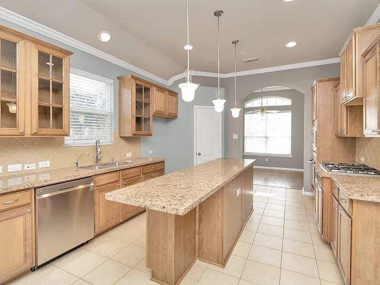 6630 Larocke Trl — Photo 23