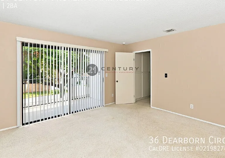 36 Dearborn Cir — Photo 11