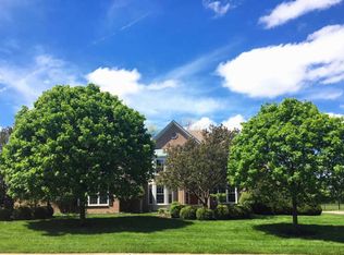 3137 Wolf Run Ct, Cincinnati, OH 45244