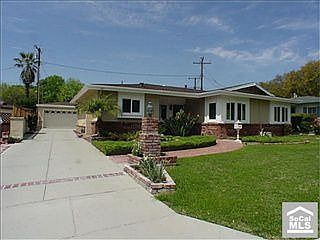 5th image of 8035 Euclid Ave