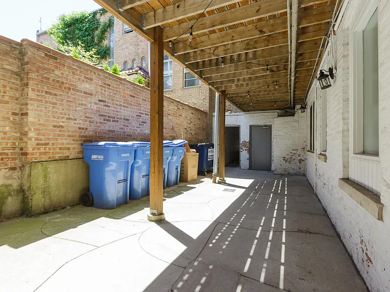 743 W Belden Ave #A — Photo 16