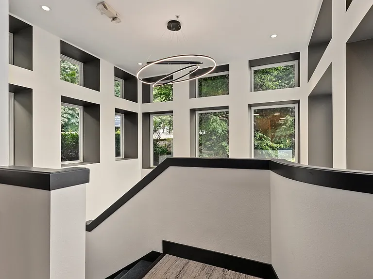 655 Crockett St #B201 — Photo 18