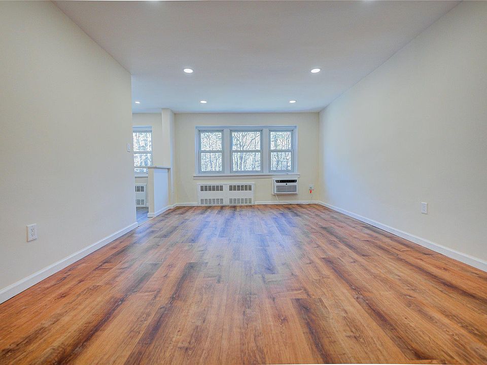 1st image of 30 Pearsall Avenue #2C