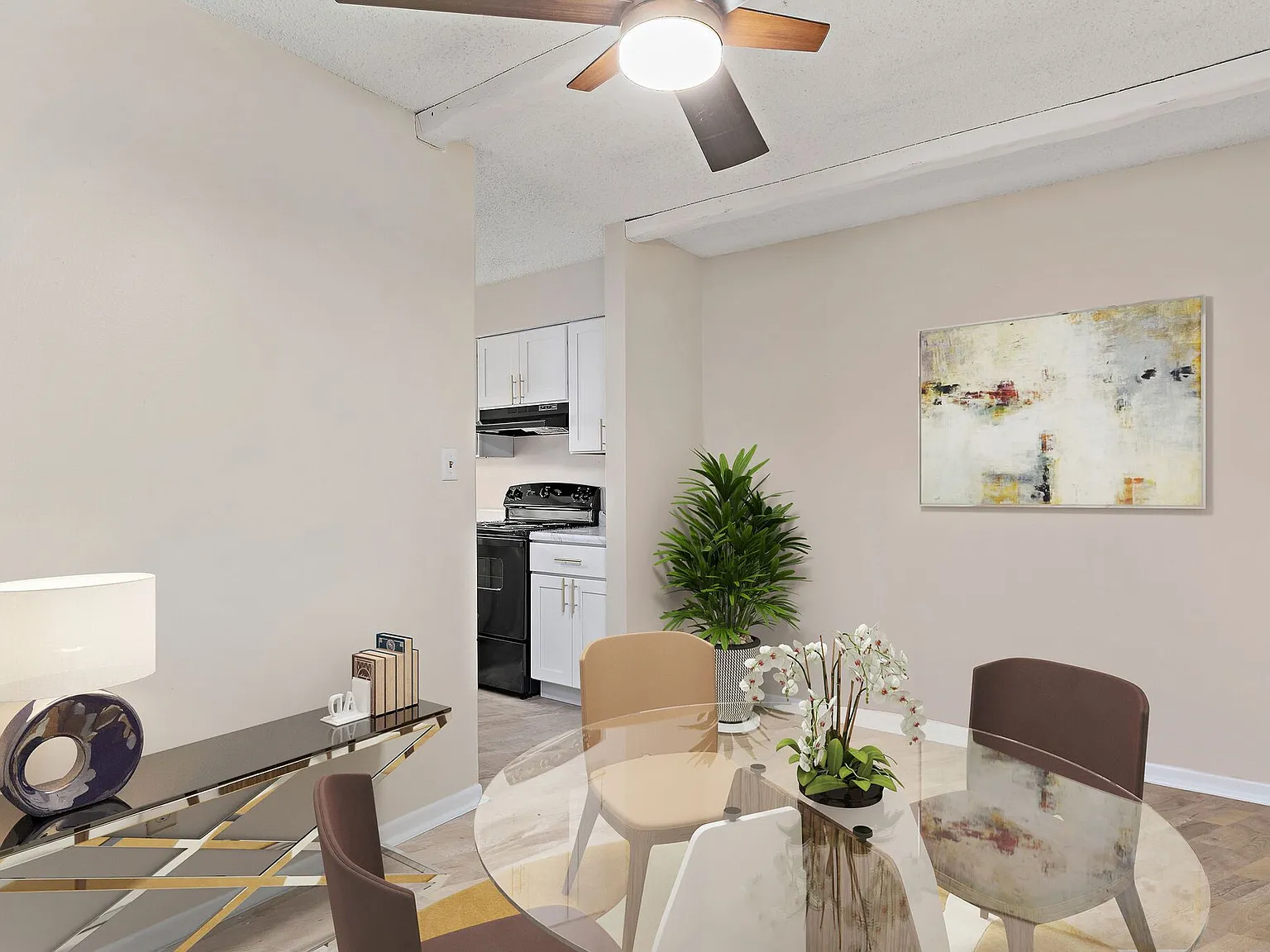 Stone Oak Apartments — Photo 3
