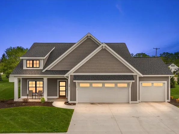 2911 Osprey Dr #1, Hudsonville, MI 49426