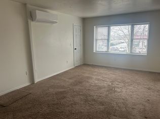 1307 Royal Blvd APT 8, Green Bay, WI 54303
