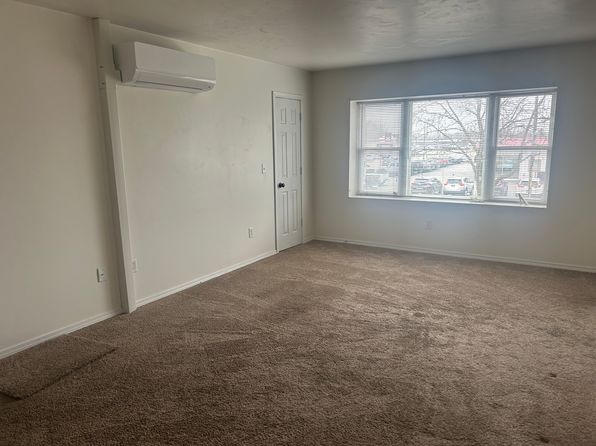 1307 Royal Blvd APT 8