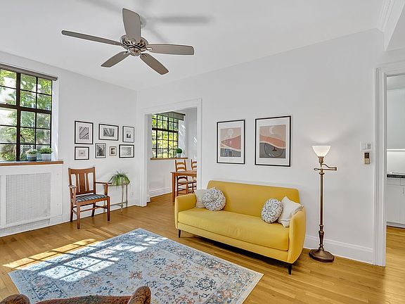 2nd image of 116 Pinehurst Ave APT S1