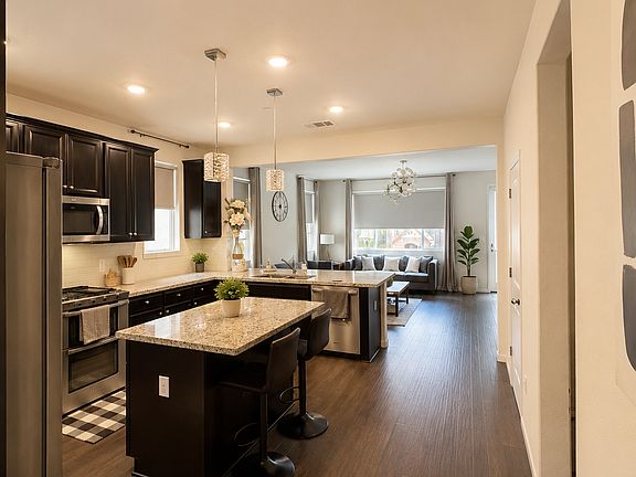 3rd image of 3243 Pitkin Way