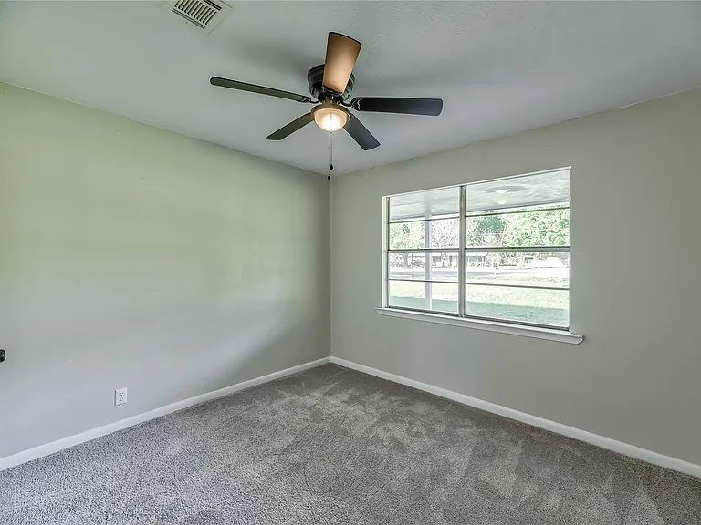 2778 FM 3277 — Photo 14