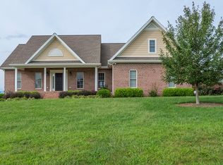 21044 Skyward Dr, Abingdon, VA 24211