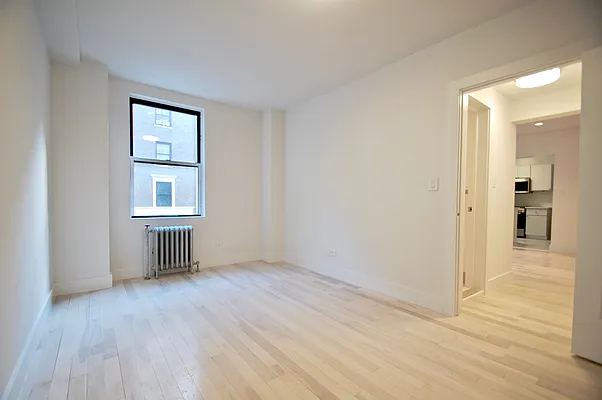 Rented by Bohemia Realty Group | media 7