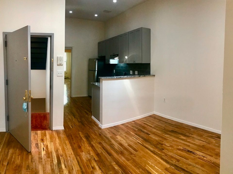 1st image of 98 Wyckoff St APT 3L